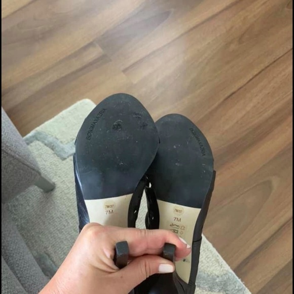 Bcbg laser cut fall bootie - Picture 5 of 9